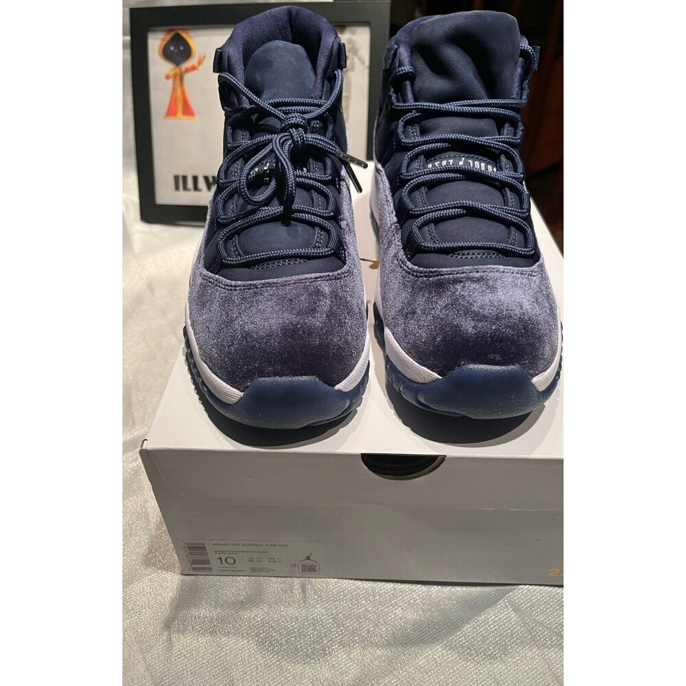 Nike Air Jordan 11 XI Retro Midnight Navy White   /  Woman Size 10 AR0715-441
